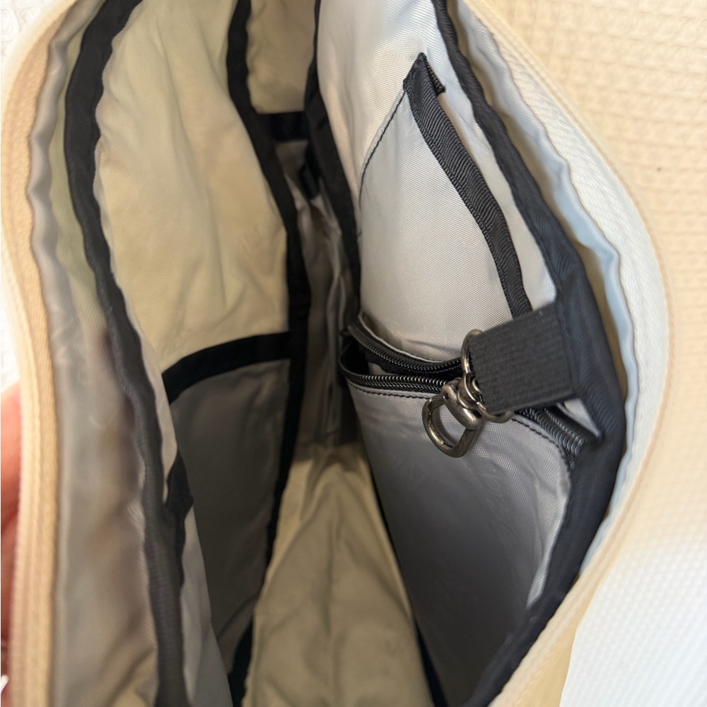 AmeriBag 17" Nylon Crossbody Sling Healthy Back Bag (Taupe) - Picture 8 of 9